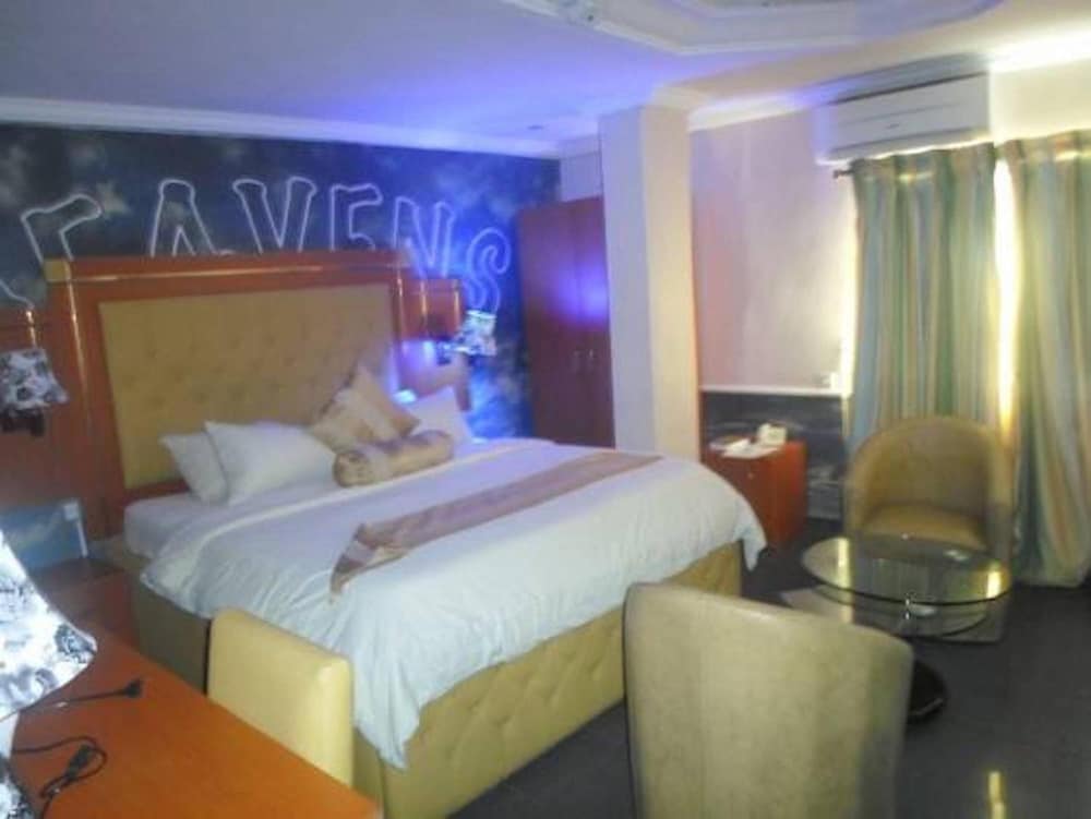 Фото De Heavens Royale Hotel & Towers