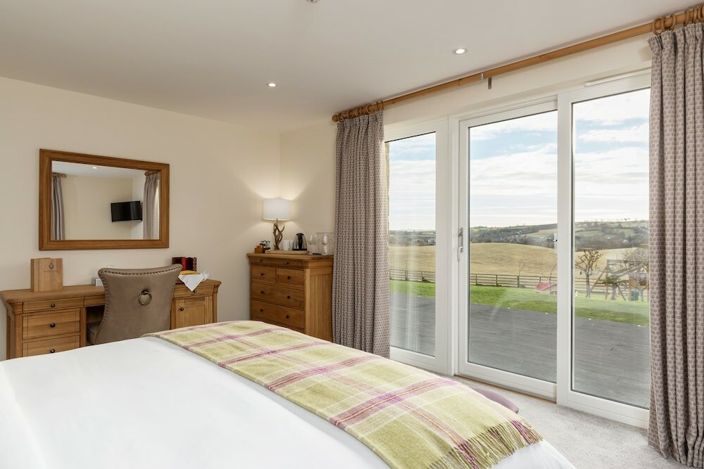 Фото The Queens View Luxury B&b