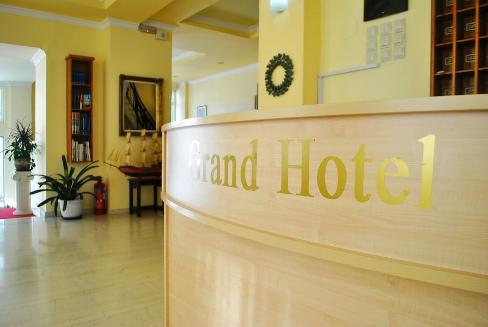 Фото Grand Hotel