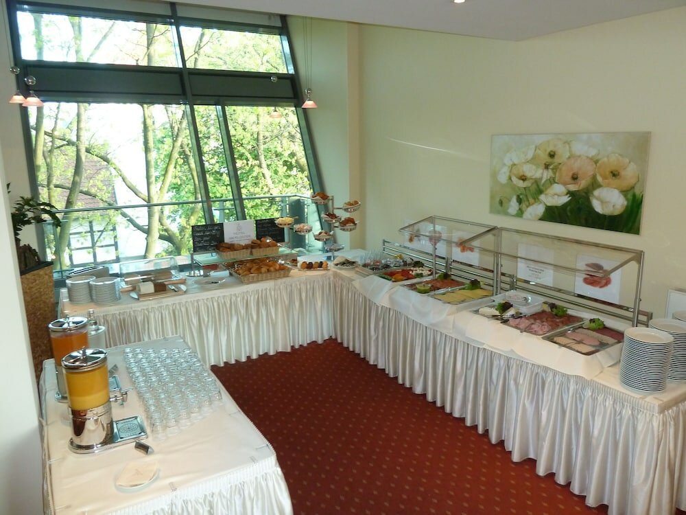 Фото Hotel Am Kloster