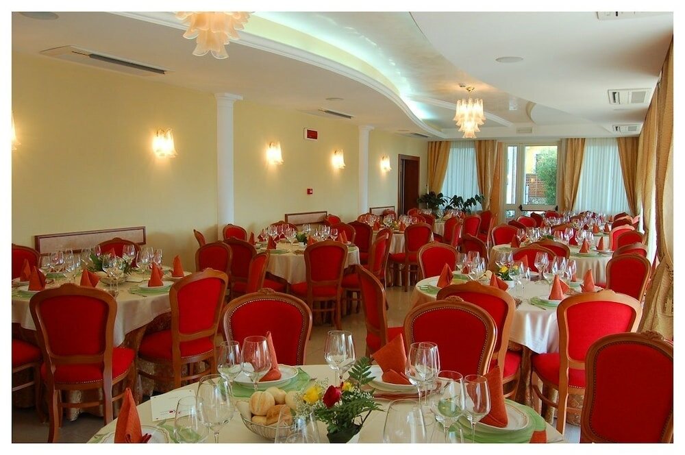 Фото Belvedere Club Hotel