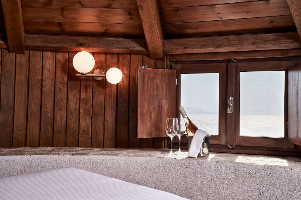 Фото Bellevue On The Beach Suites