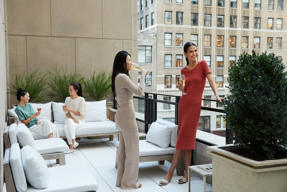 Фото Four Seasons Hotel New York Downtown