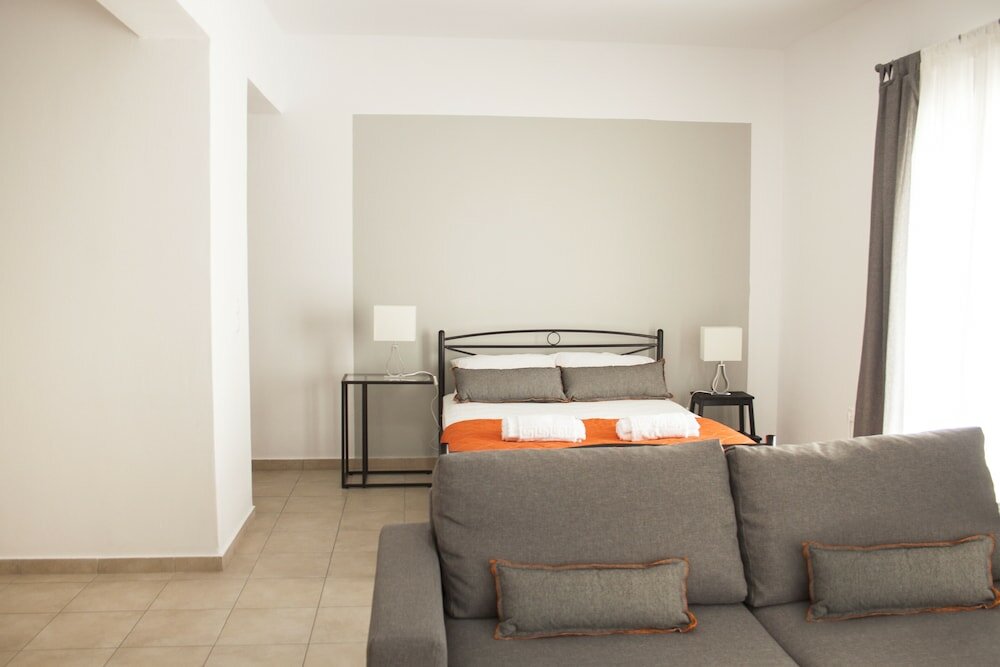 Фото Krinis Apartments