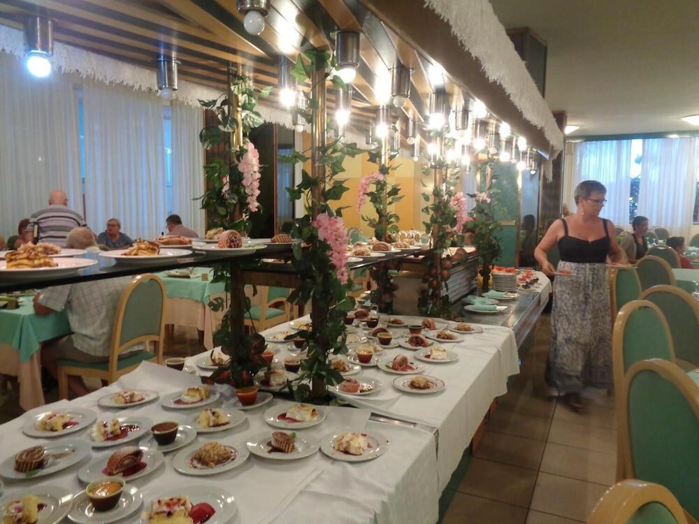 Фото Hotel Ambasciatori Palace