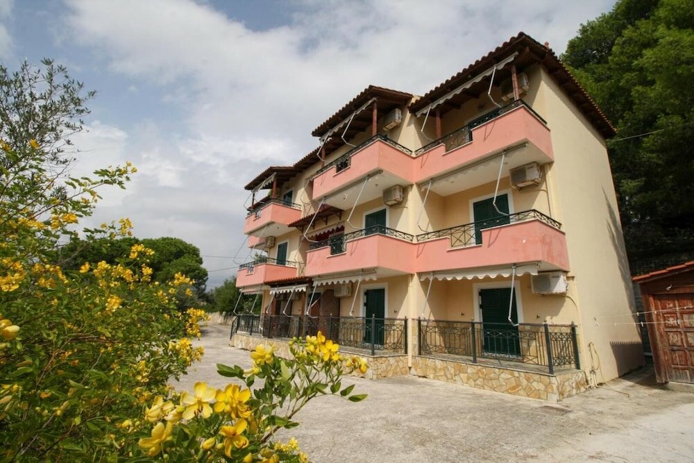 Фото Almyros Studios & Apartments