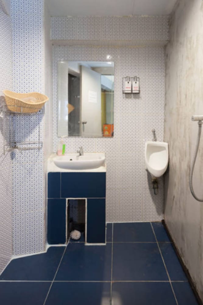 Фото Buri Hotel and Hostel