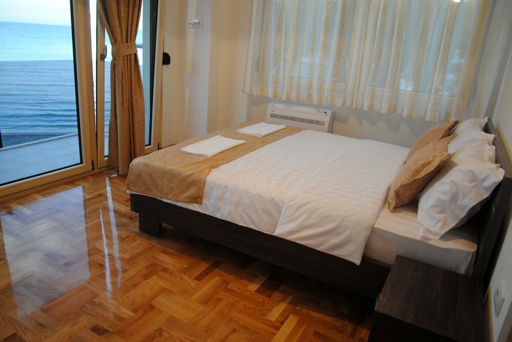 Фото Отель Cruiser