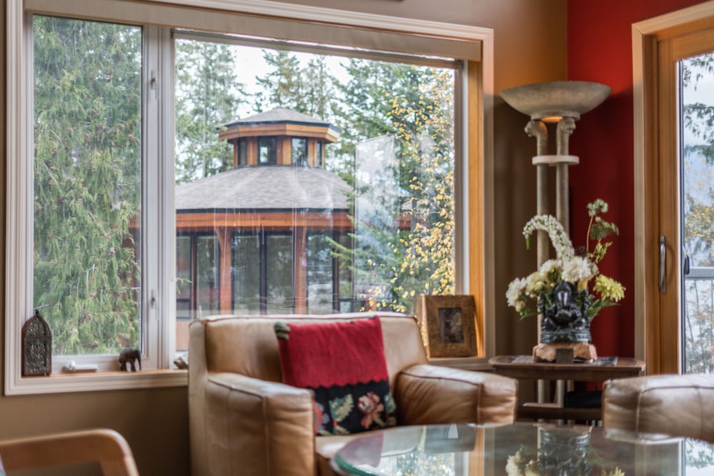 Фото The Sentinel