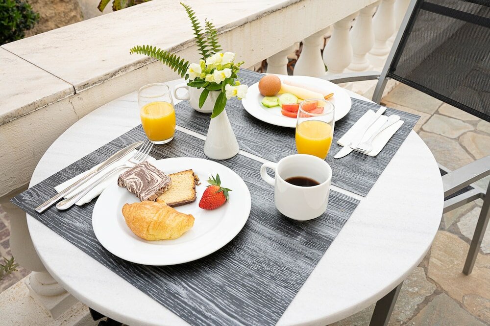 Фото Hotel Dionysos