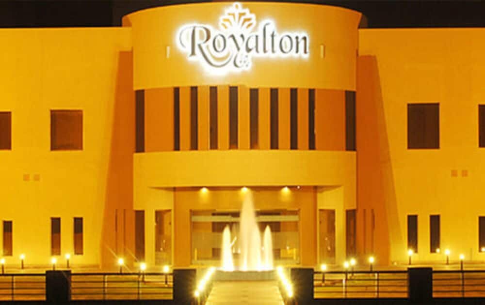 Hotel Royalton Hotel, Faisalabad, photo