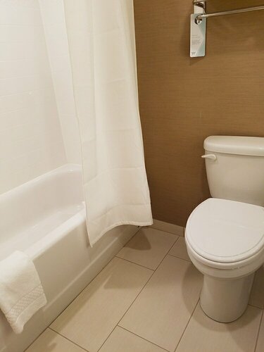 Гостиница Fairfield by Marriott Inn & Suites Springfield Holyoke в Холиоке