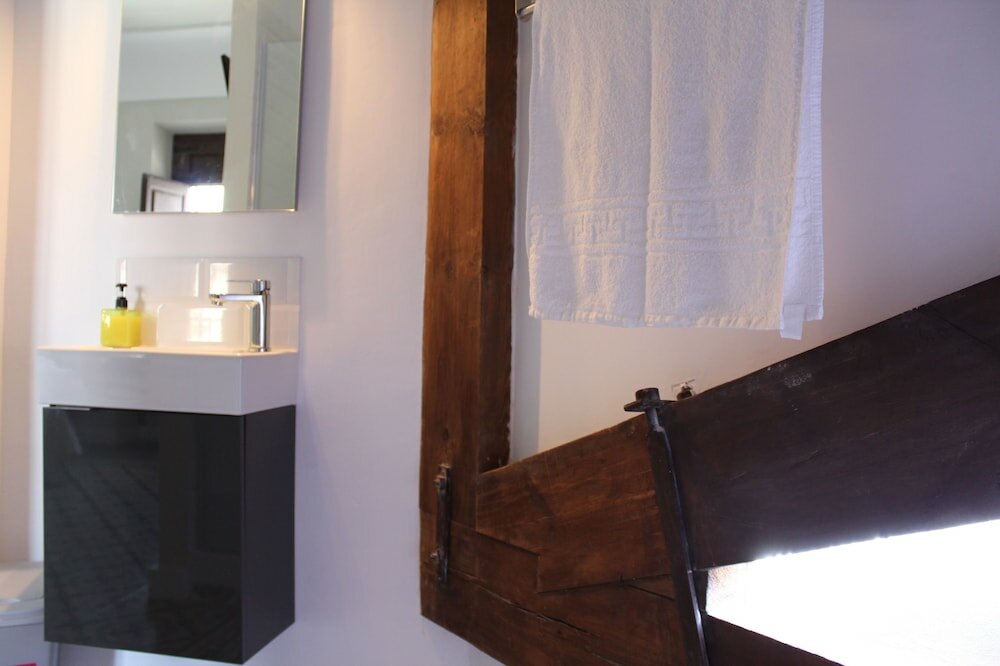 Фото Nwt Paradise Urban Hostel