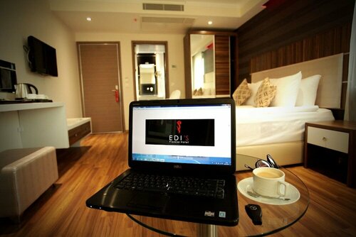 Гостиница Edis Premier Hotel в Адане