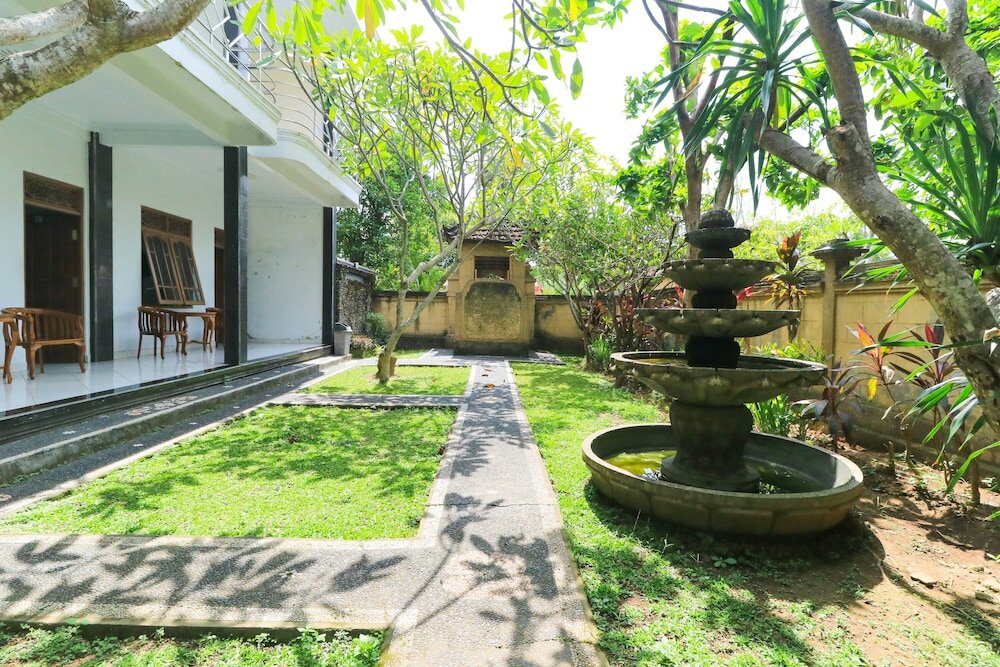 Фото Hotel Gianyar