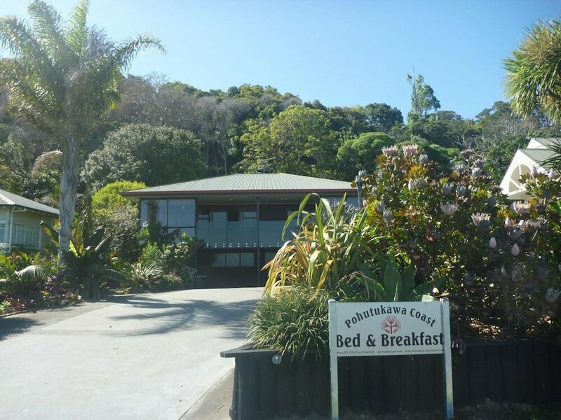 Гостиница Pohutukawa Coast Bed & Breakfast