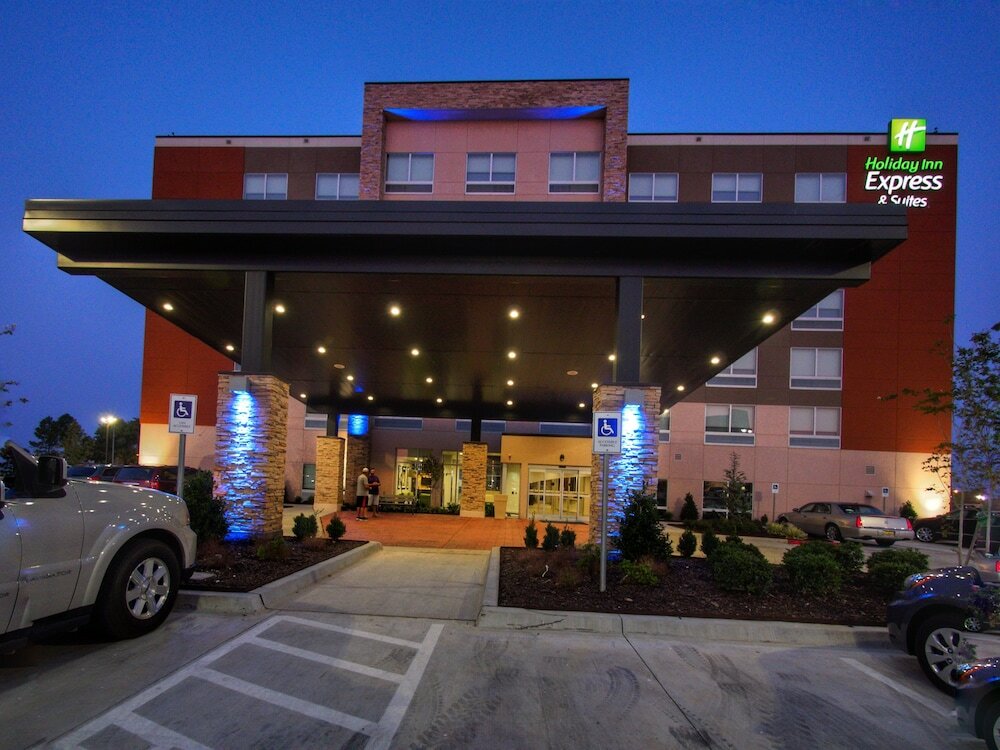 Фото Holiday Inn Express & Suites Moore, an Ihg Hotel