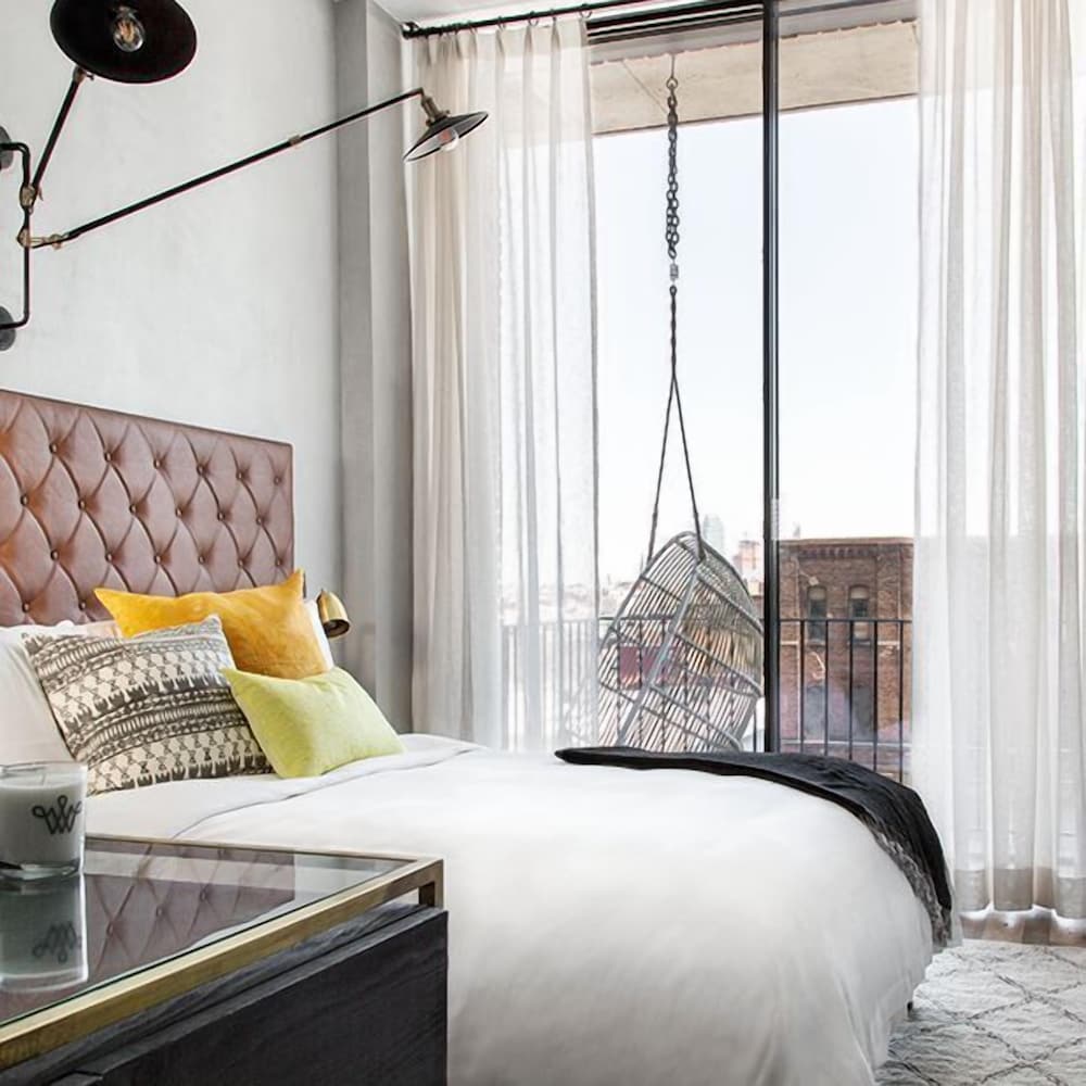 Фото The Williamsburg Hotel