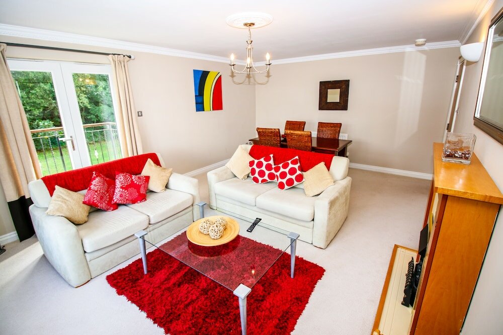 Фото Turnberry Apartments