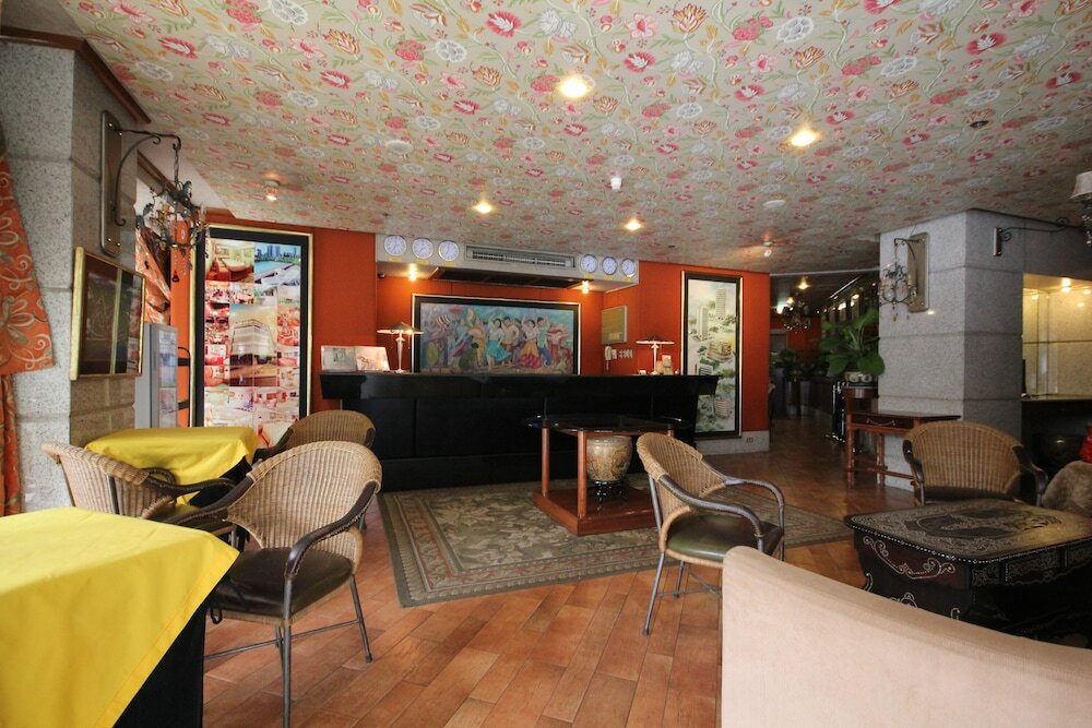 Фото Corporate Executive Orient Suites