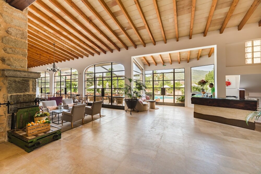 Фото Hotel Ca'l Bisbe