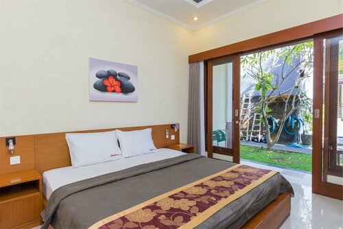 Гостиница RedDoorz @ Tegal Sari Berawa
