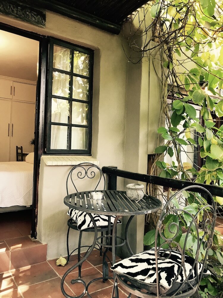 Фото Waterhouse Guest Lodges 295 Indus Street