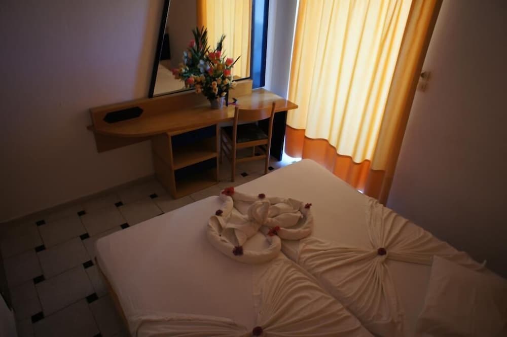 Фото Fili Hotel Apartments