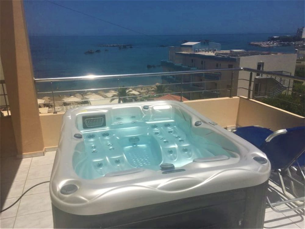 Фото Hotel Christina