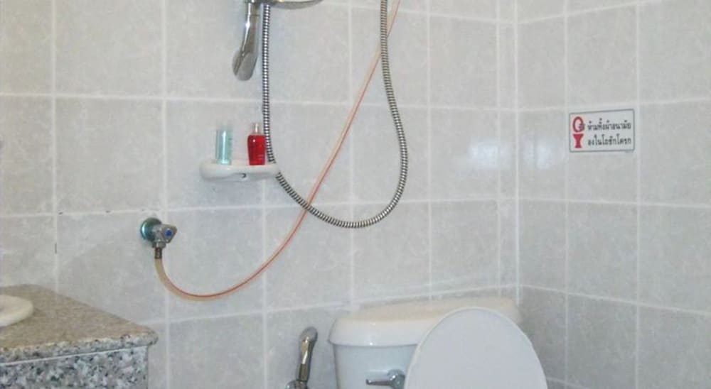 Фото Thaweesuk Hotel