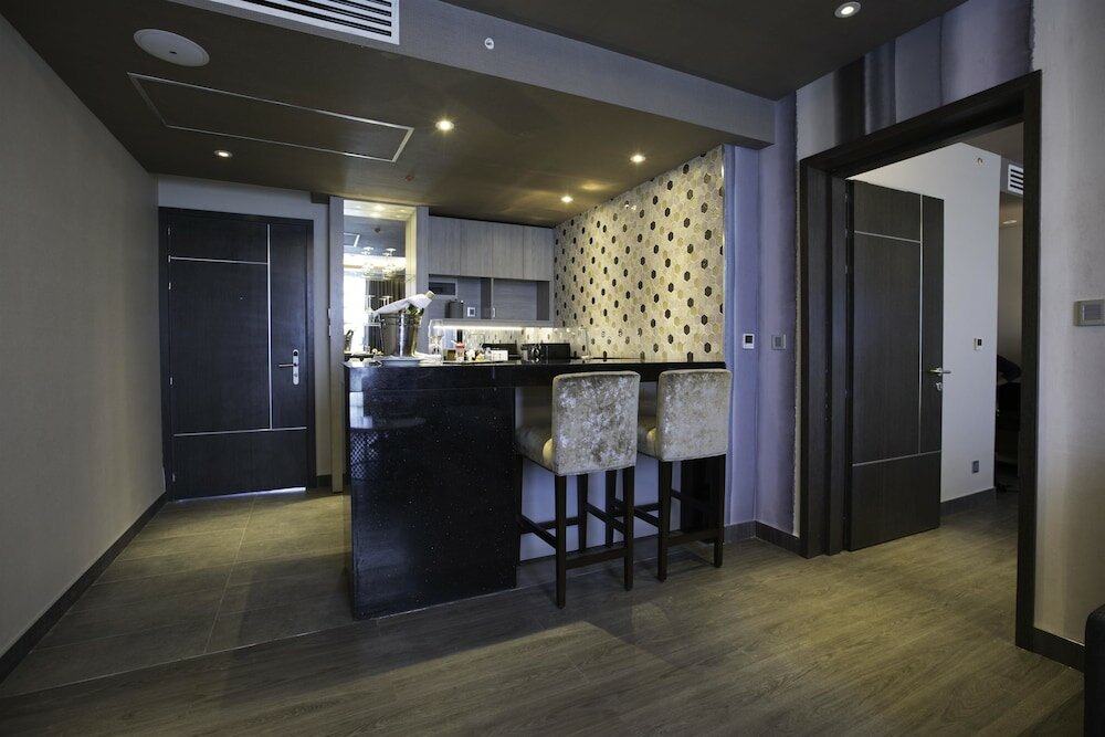 Фото Bai Hotel Cebu