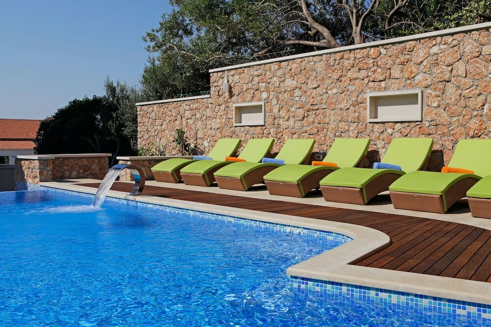 Фото Boutique Hotel Bol