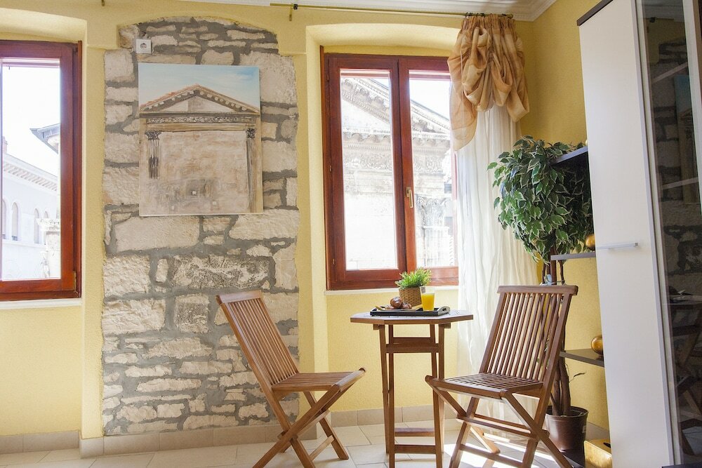 Фото Diana City Hall View