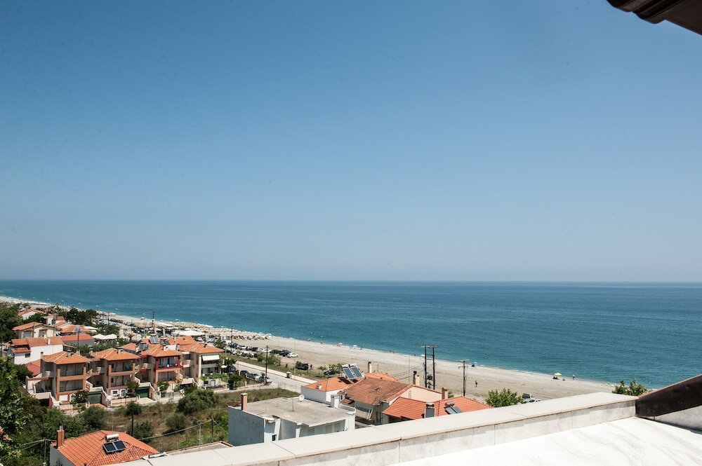 Фото Golden Beach Agiocampos Hotel