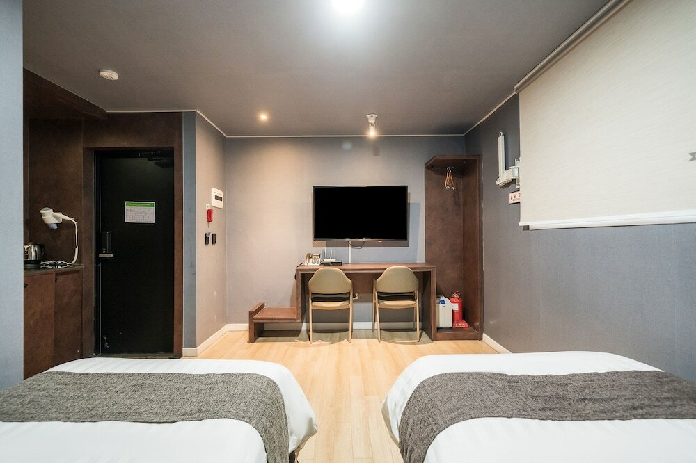 Фото Malu Hotel Suwon