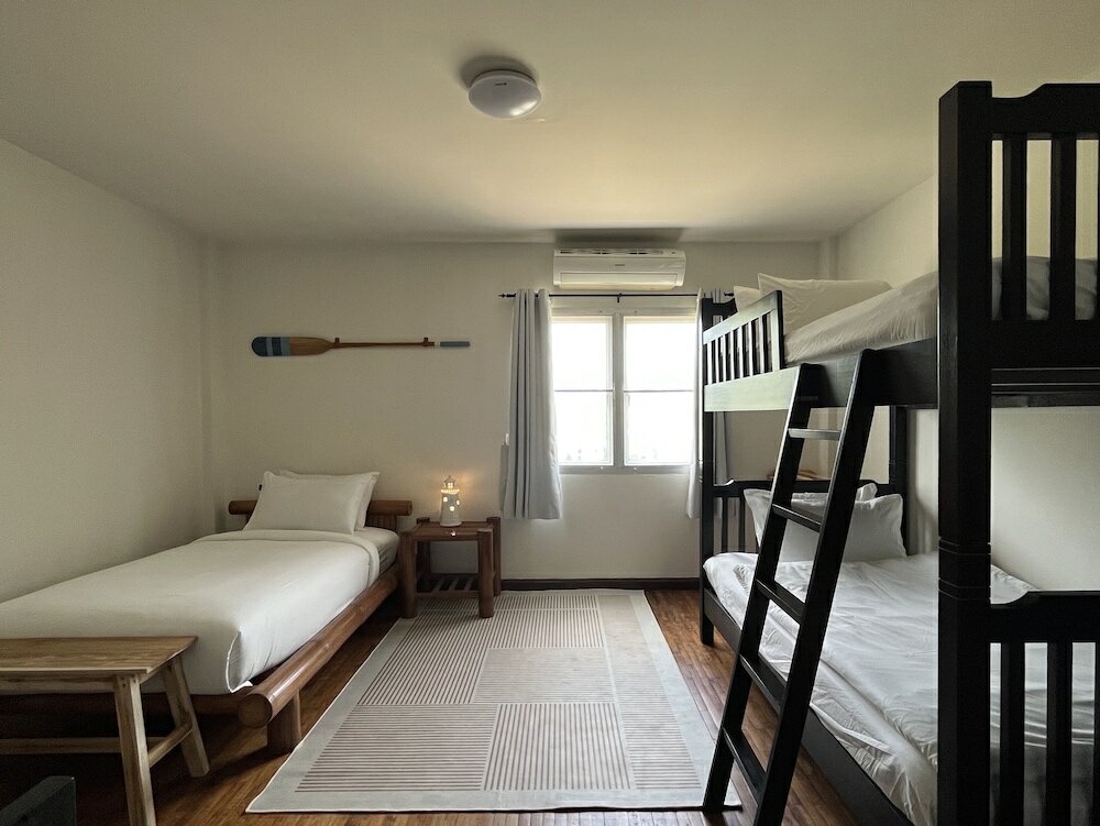 Фото Nautical Home Bed & Breakfast Khaolak