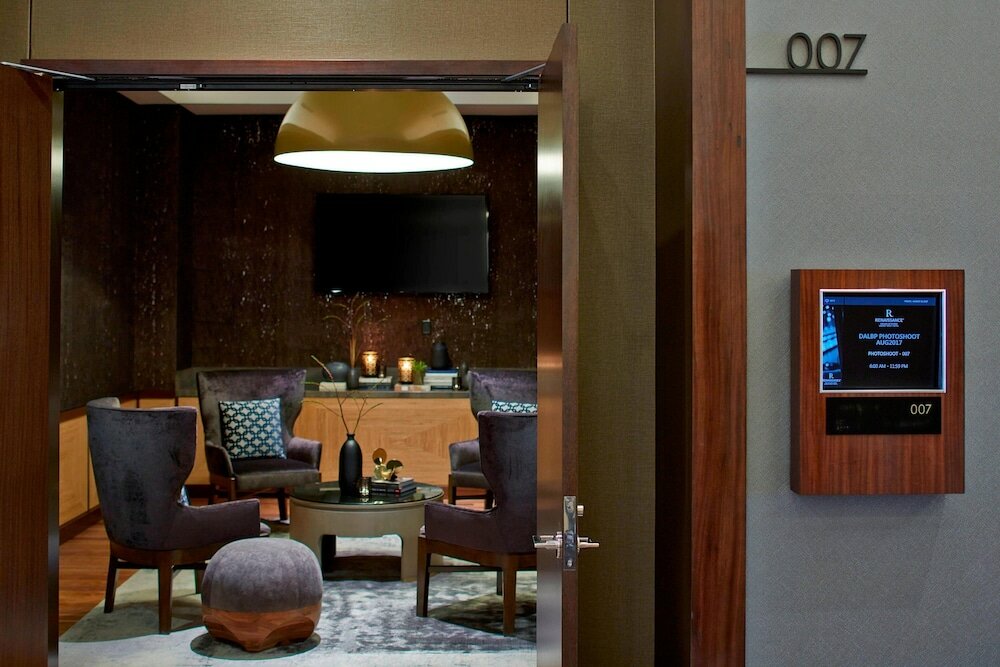 Фото Renaissance Dallas at Plano Legacy West Hotel