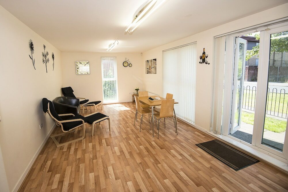 Фото Park Hall Suites