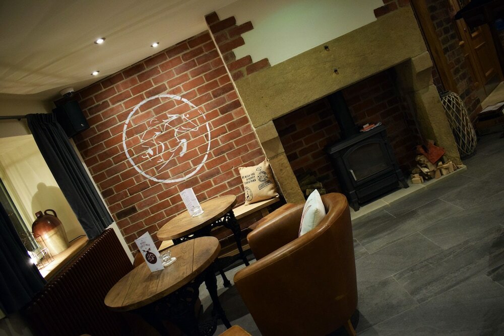 Фото The Horse & Jockey Wessington