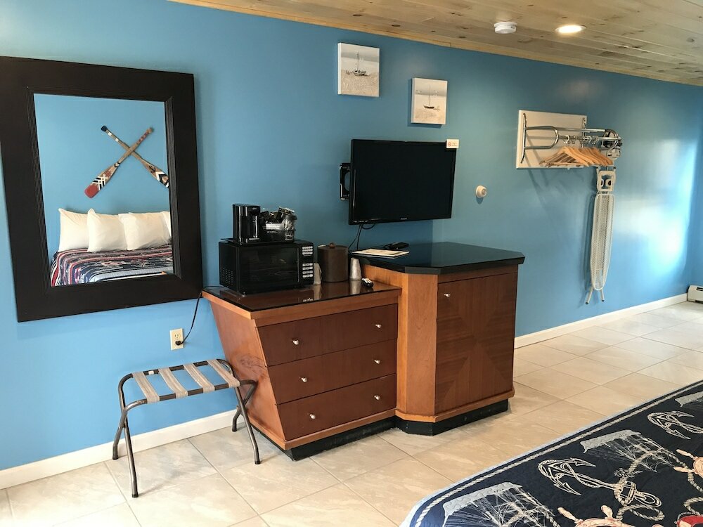 Фото White Birches Motel