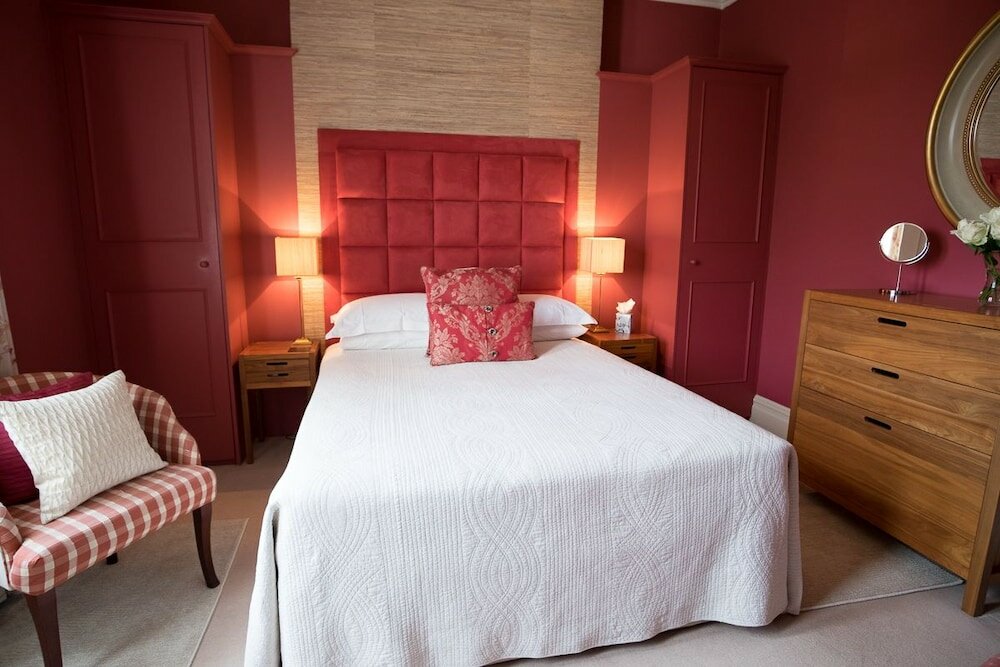 Фото Lypiatt House Hotel