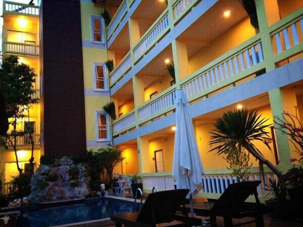Hotel Pius Place, Pattaya, photo