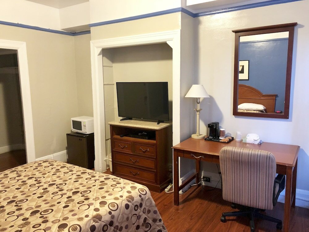 Фото Admiral Hotel