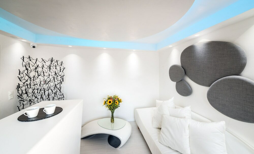 Фото Elite Luxury Suites