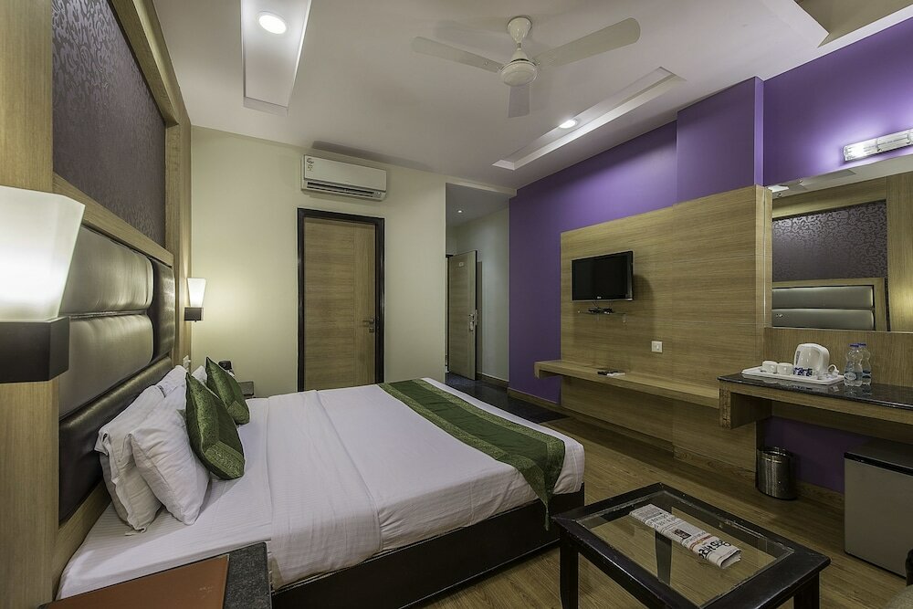 Фото Hotel Aroma Residency