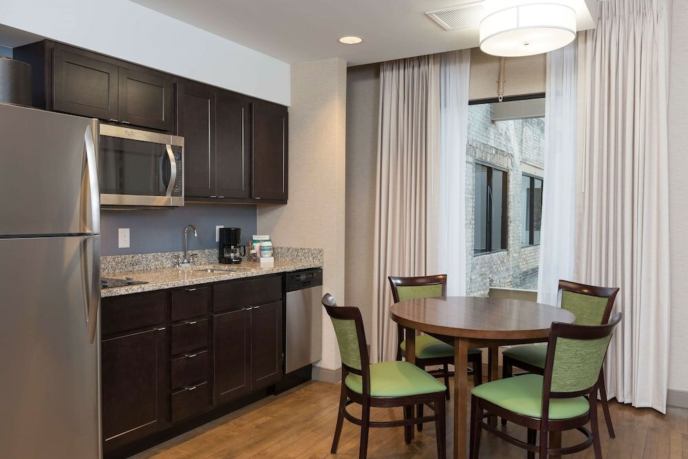 Фото Homewood Suites by Hilton Grand Rapids Downtown