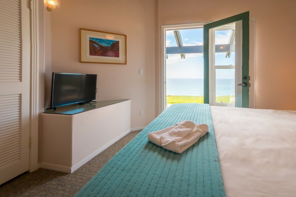 Фото Wave Crest Resort