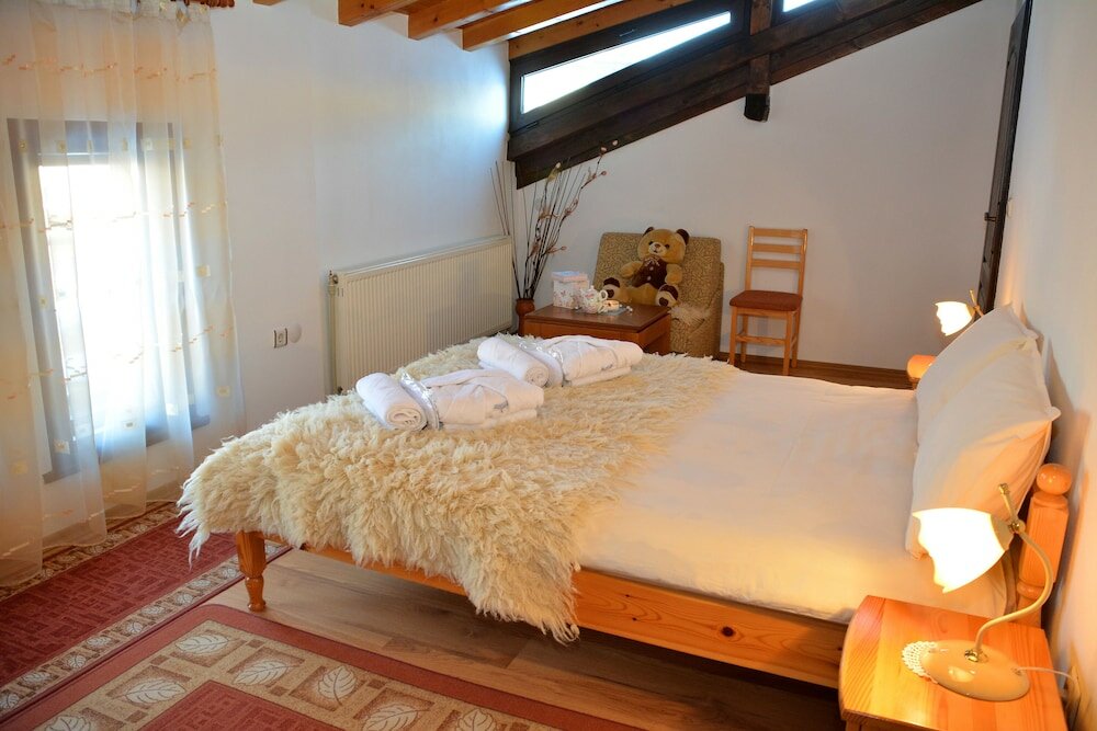 Фото Trenchova Guest House