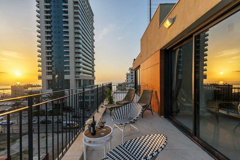 Апартаменты Mr. Promenade - by Tlv2go в Тель-Авиве