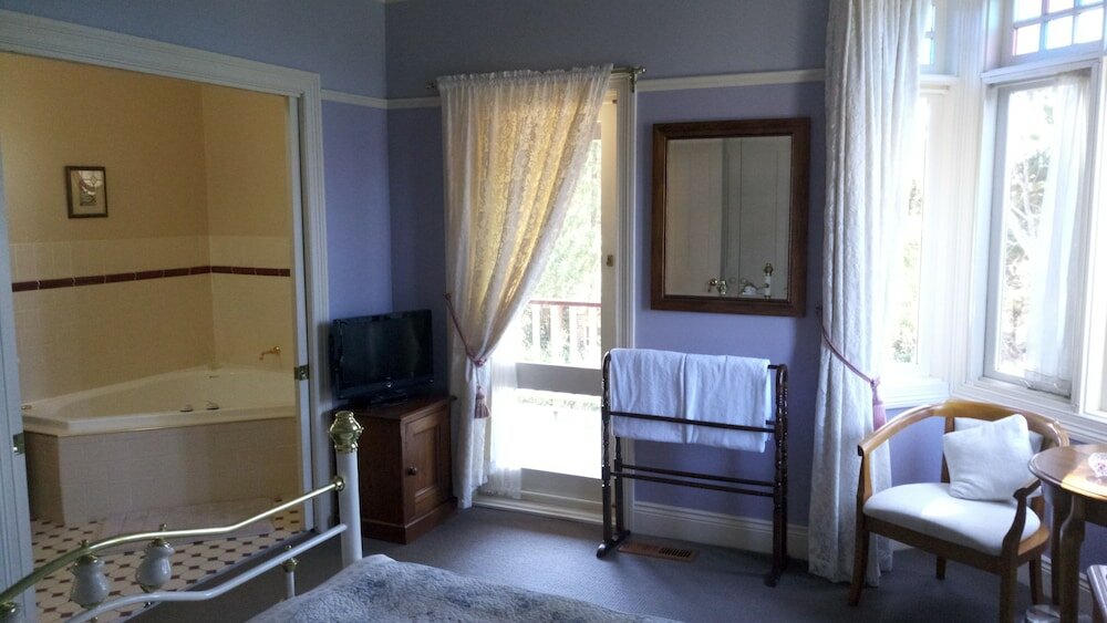 Фото Bethany Manor Bed & Breakfast